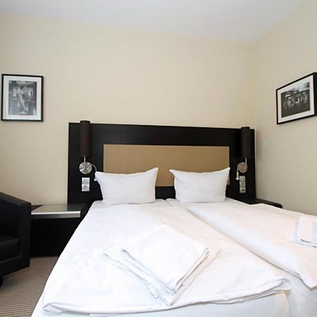 Lulu Rent Aparthotel Karlsruhe Bagian luar foto