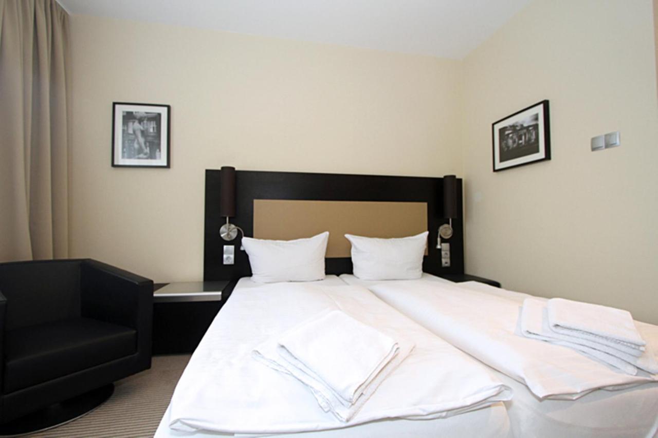 Lulu Rent Aparthotel Karlsruhe Bagian luar foto