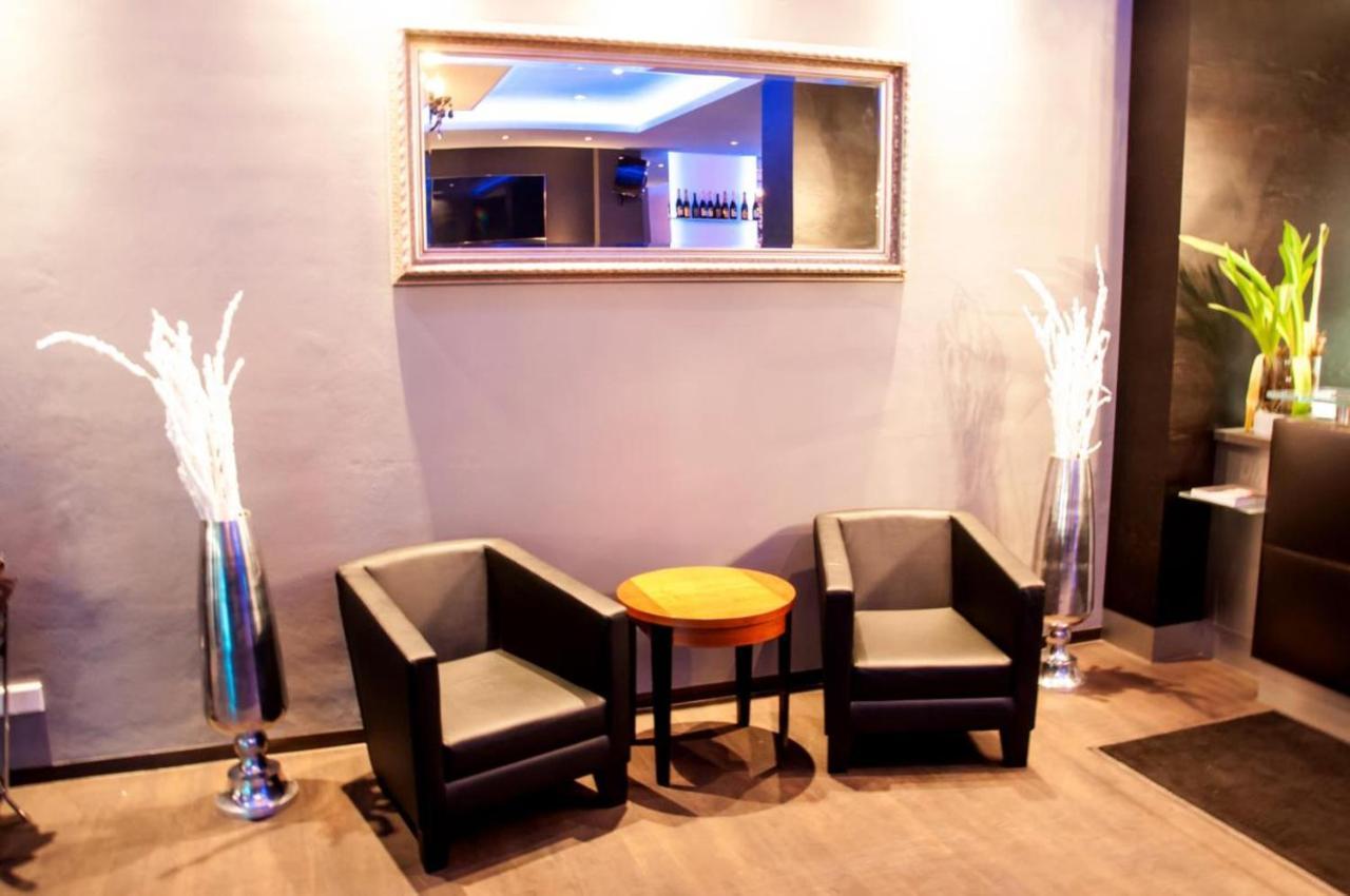 Lulu Rent Aparthotel Karlsruhe Bagian luar foto