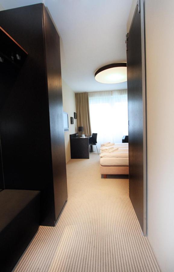 Lulu Rent Aparthotel Karlsruhe Bagian luar foto